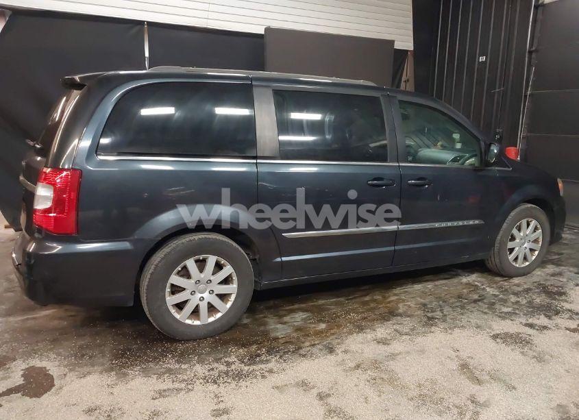 Photo 4 of 2014 Chrysler Town & COUNTRY TOURING (VIN 2C4RC1BG9ER364252)