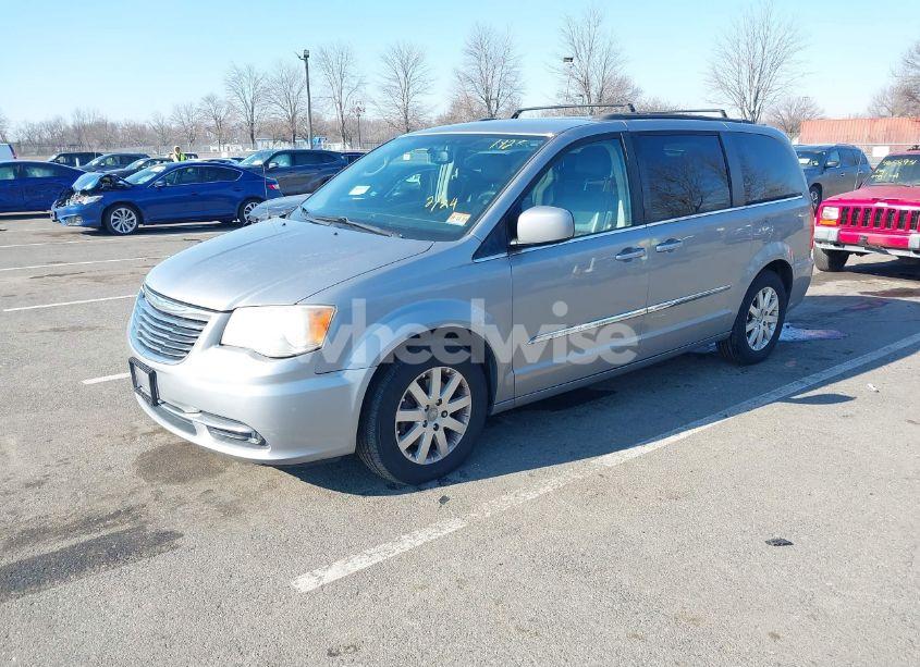 Photo 2 of 2014 Chrysler Town & COUNTRY TOURING (VIN 2C4RC1BG9ER395209)