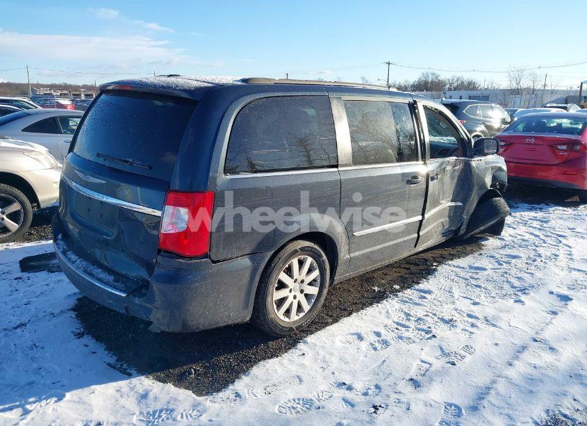Photo 4 of 2014 Chrysler Town & COUNTRY TOURING (VIN 2C4RC1BG9ER396778)