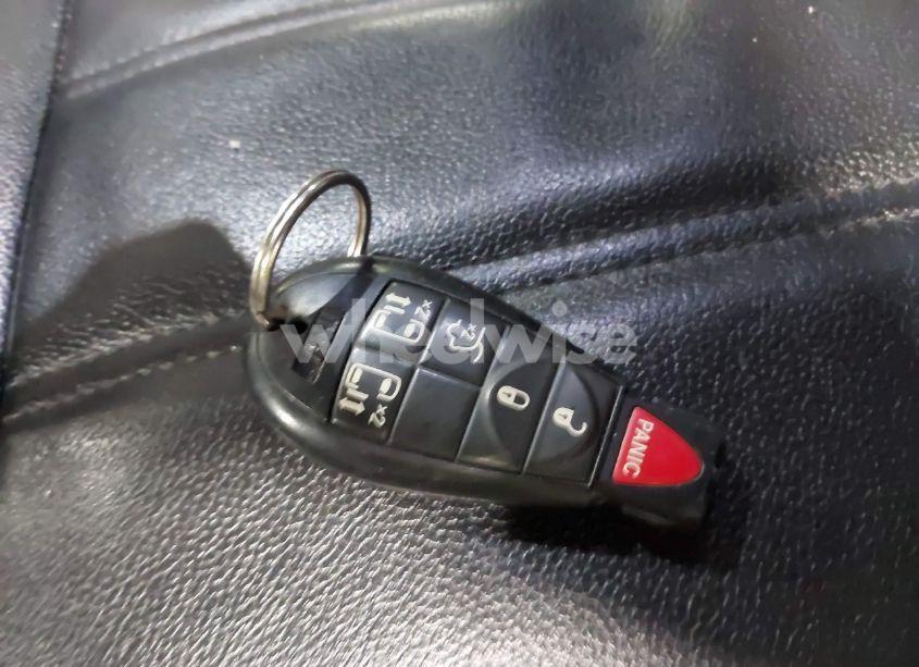 Photo 11 of 2014 Chrysler Town & COUNTRY TOURING (VIN 2C4RC1BG9ER409299)