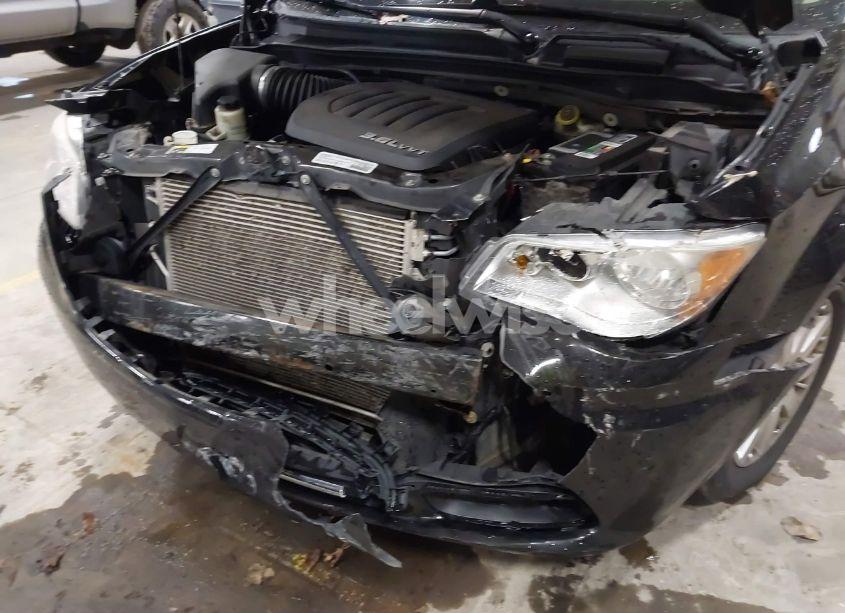 Photo 6 of 2014 Chrysler Town & COUNTRY TOURING (VIN 2C4RC1BG9ER409299)