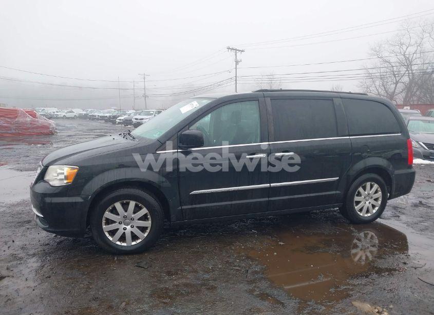 Photo 14 of 2014 Chrysler Town & COUNTRY TOURING (VIN 2C4RC1BG9ER412641)
