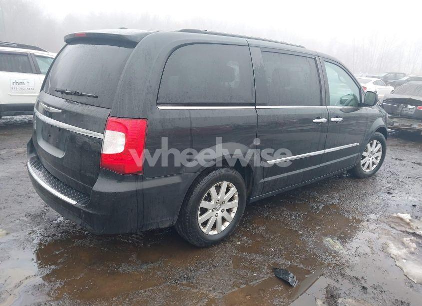 Photo 4 of 2014 Chrysler Town & COUNTRY TOURING (VIN 2C4RC1BG9ER412641)