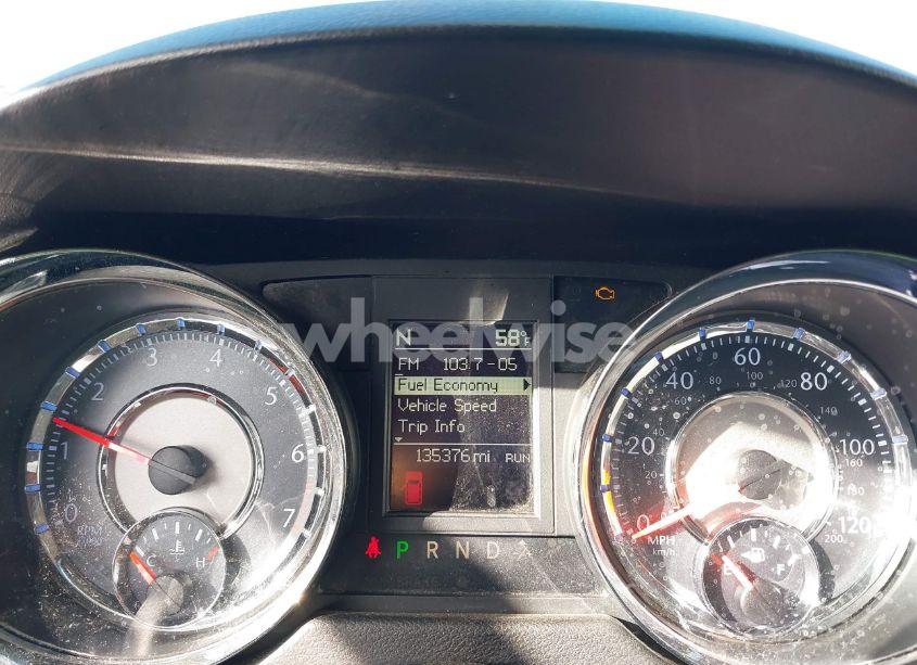 Photo 7 of 2014 Chrysler Town & COUNTRY TOURING (VIN 2C4RC1BG9ER435563)