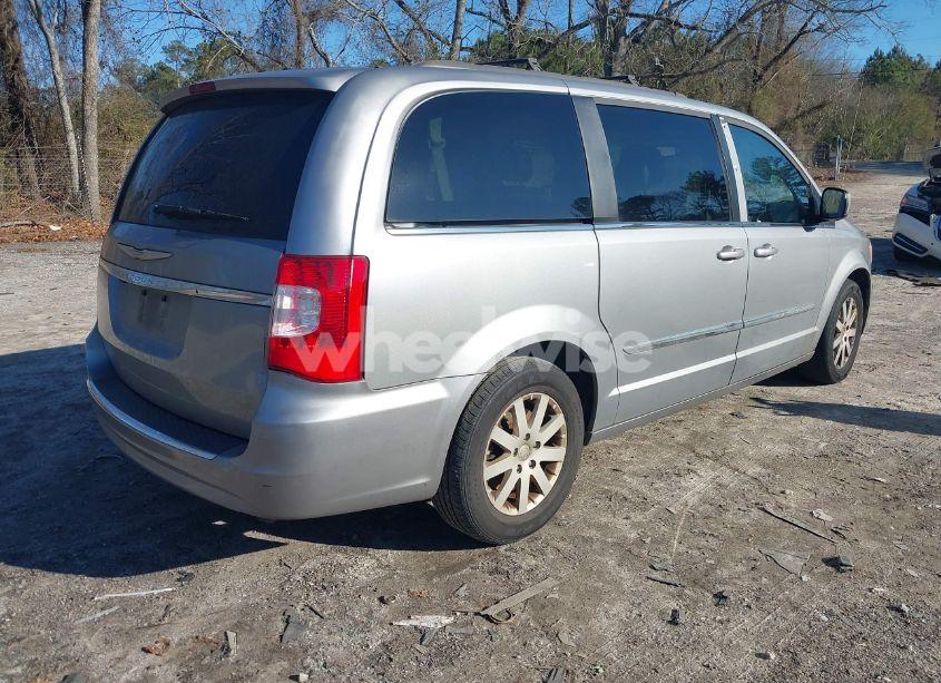 Photo 4 of 2014 Chrysler Town & COUNTRY TOURING (VIN 2C4RC1BG9ER447244)