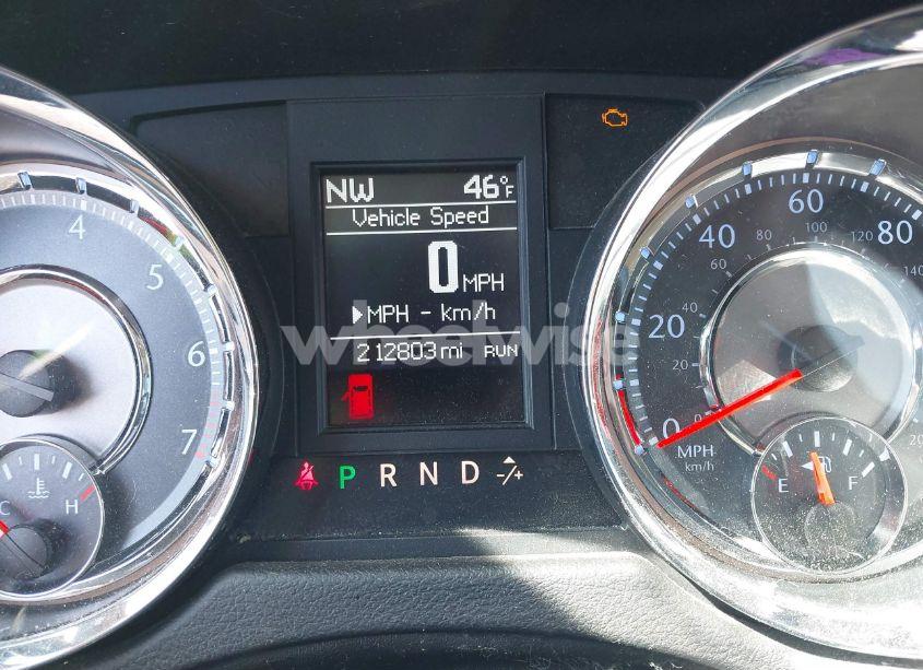 Photo 7 of 2014 Chrysler Town & COUNTRY TOURING (VIN 2C4RC1BG9ER464741)