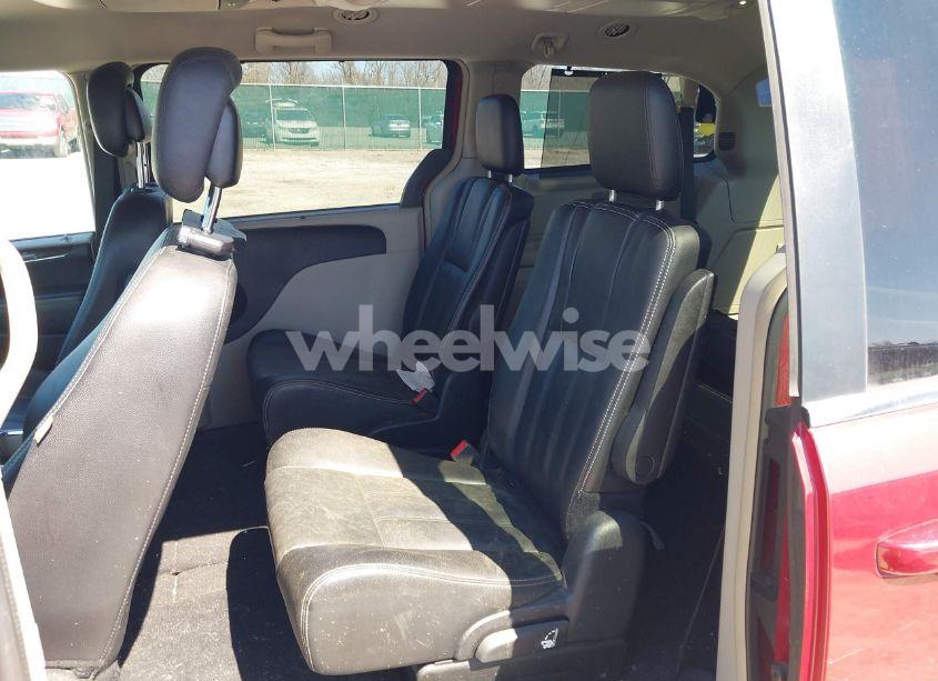 Photo 8 of 2014 Chrysler Town & COUNTRY TOURING (VIN 2C4RC1BG9ER464741)