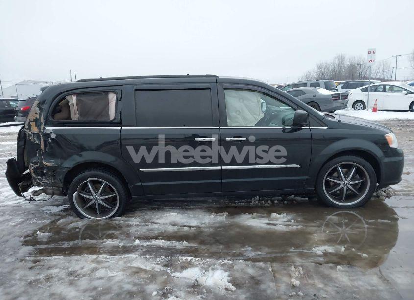 Photo 12 of 2015 Chrysler Town & COUNTRY TOURING (VIN 2C4RC1BG9FR521781)