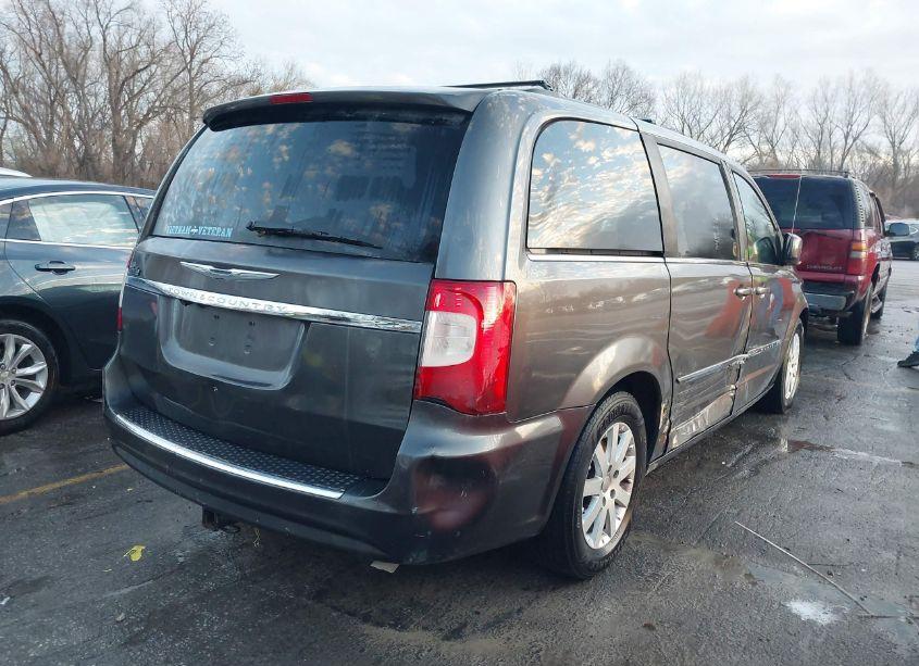 Photo 4 of 2015 Chrysler Town & COUNTRY TOURING (VIN 2C4RC1BG9FR539617)