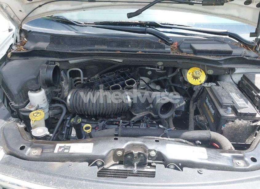 Photo 10 of 2015 Chrysler Town & COUNTRY TOURING (VIN 2C4RC1BG9FR562900)