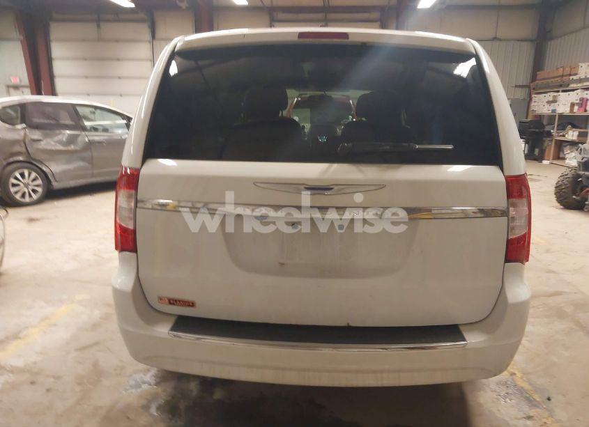 Photo 16 of 2015 Chrysler Town & COUNTRY TOURING (VIN 2C4RC1BG9FR583519)