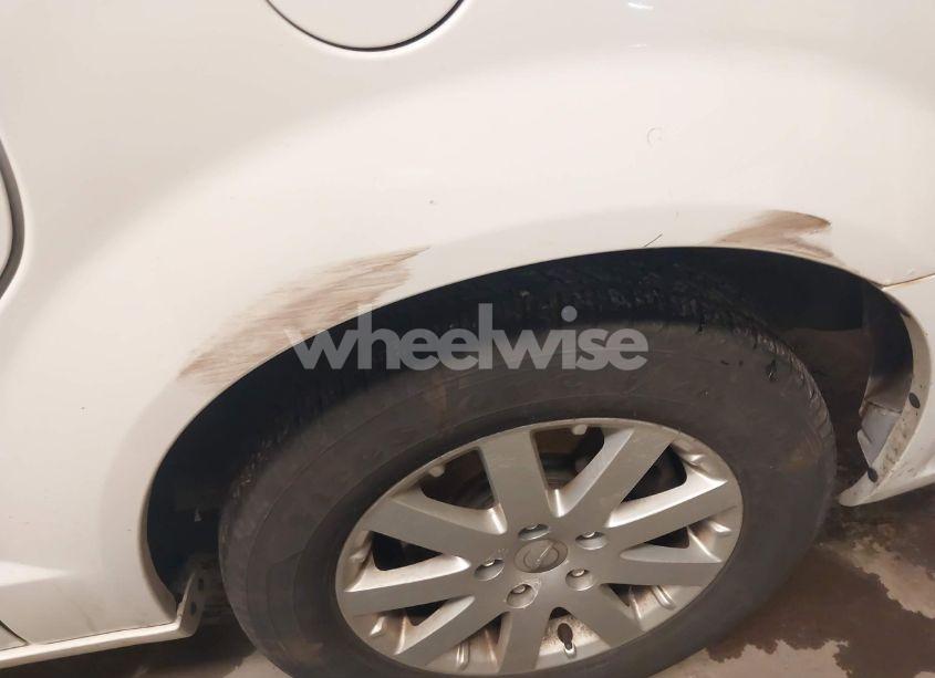 Photo 6 of 2015 Chrysler Town & COUNTRY TOURING (VIN 2C4RC1BG9FR583519)