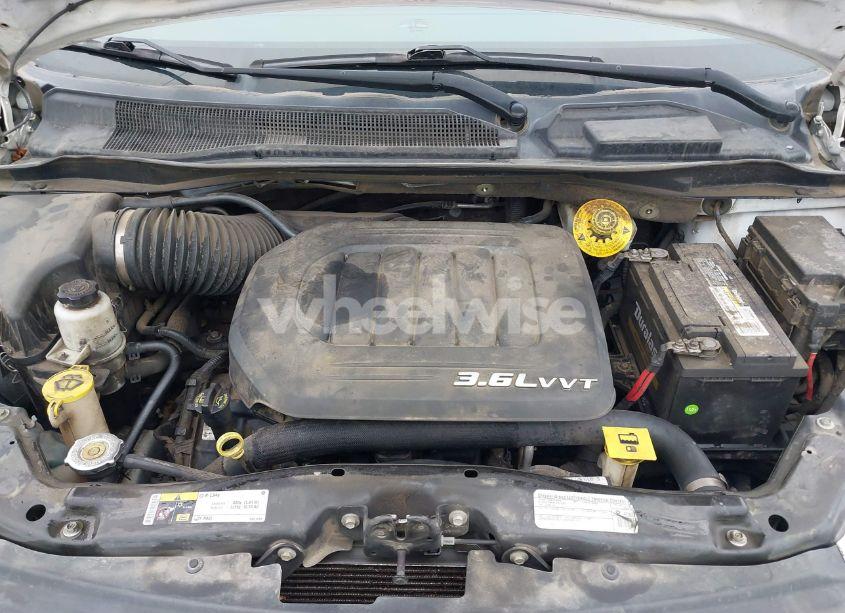 Photo 6 of 2015 Chrysler Town & COUNTRY TOURING (VIN 2C4RC1BG9FR594438)