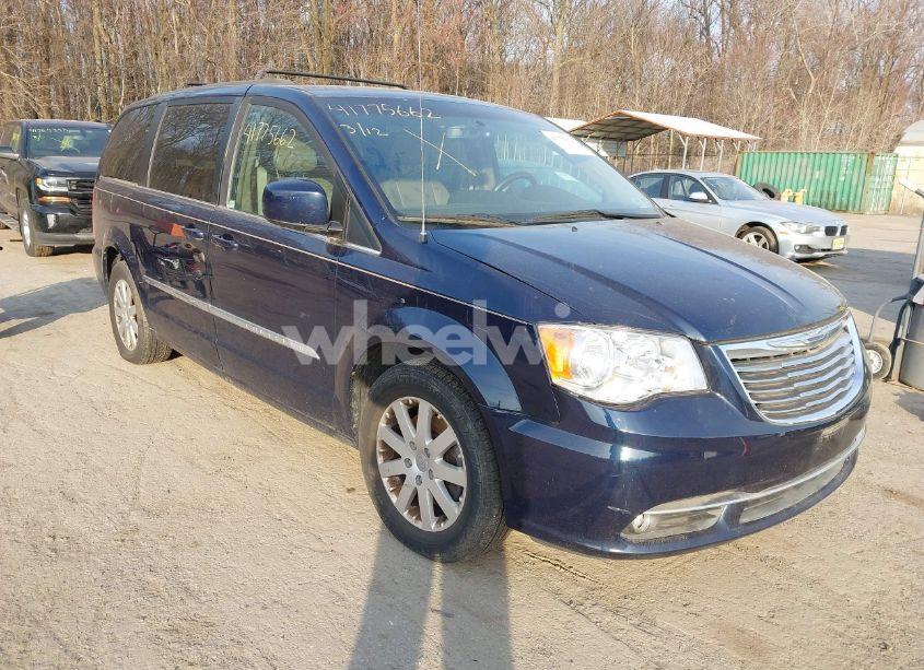 2015 Chrysler Town & COUNTRY TOURING (VIN 2C4RC1BG9FR595833) main photo