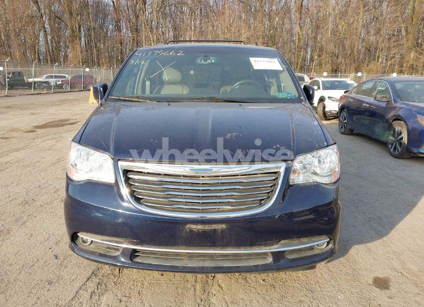 Photo 12 of 2015 Chrysler Town & COUNTRY TOURING (VIN 2C4RC1BG9FR595833)