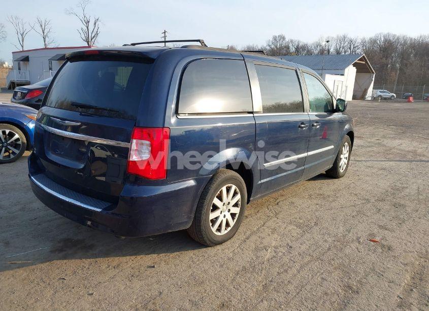 Photo 4 of 2015 Chrysler Town & COUNTRY TOURING (VIN 2C4RC1BG9FR595833)