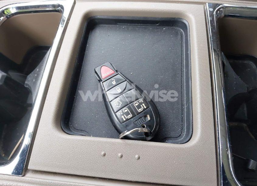 Photo 11 of 2015 Chrysler Town & COUNTRY TOURING (VIN 2C4RC1BG9FR629527)