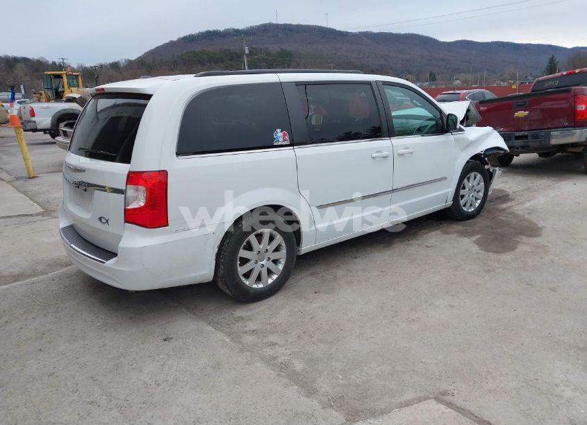 Photo 4 of 2015 Chrysler Town & COUNTRY TOURING (VIN 2C4RC1BG9FR629527)