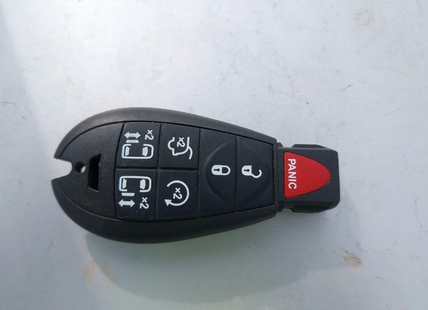 Photo 11 of 2015 Chrysler Town & COUNTRY TOURING (VIN 2C4RC1BG9FR662544)