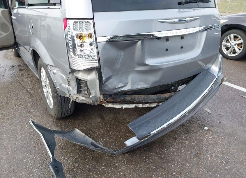 Photo 6 of 2015 Chrysler Town & COUNTRY TOURING (VIN 2C4RC1BG9FR662544)