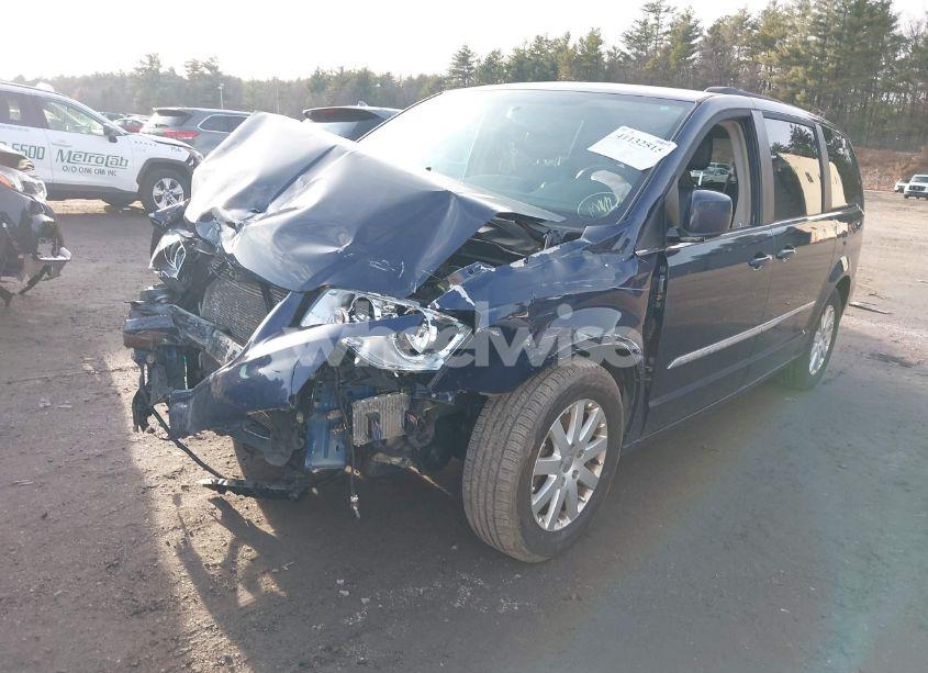 Photo 2 of 2015 Chrysler Town & COUNTRY TOURING (VIN 2C4RC1BG9FR711743)