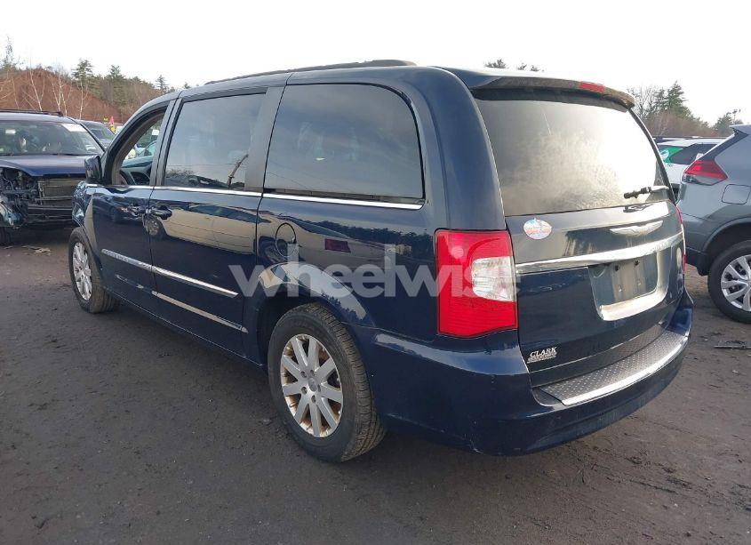 Photo 3 of 2015 Chrysler Town & COUNTRY TOURING (VIN 2C4RC1BG9FR711743)