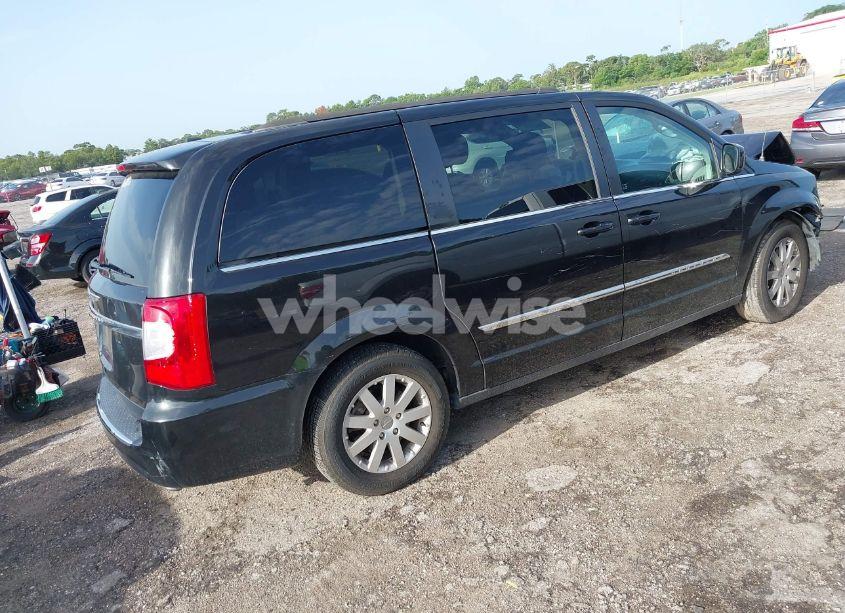 Photo 4 of 2015 Chrysler Town & COUNTRY TOURING (VIN 2C4RC1BG9FR715386)