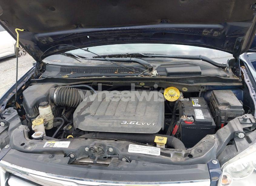 Photo 10 of 2015 Chrysler Town & COUNTRY TOURING (VIN 2C4RC1BG9FR740000)