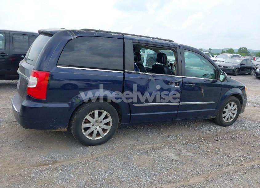 Photo 6 of 2015 Chrysler Town & COUNTRY TOURING (VIN 2C4RC1BG9FR740000)