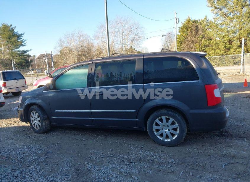 Photo 14 of 2016 Chrysler Town & COUNTRY TOURING (VIN 2C4RC1BG9GR118482)