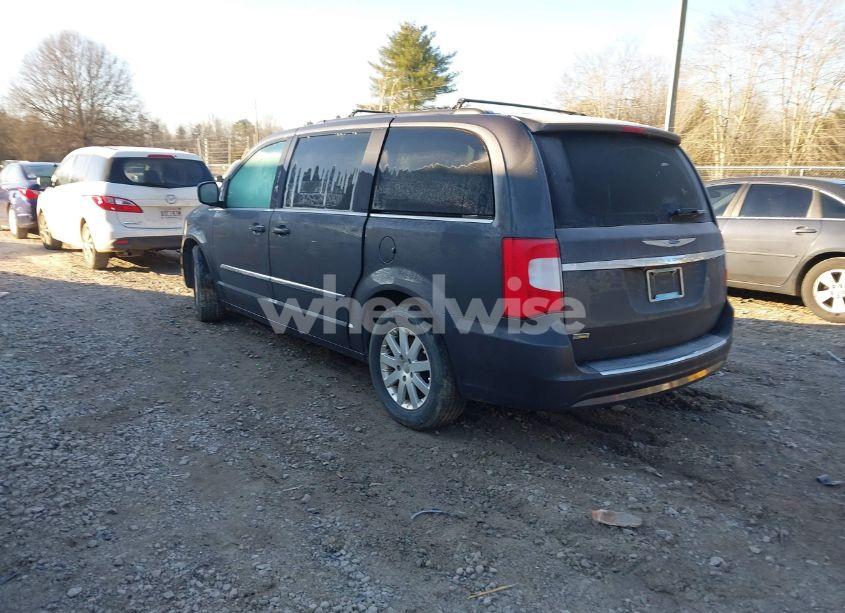 Photo 3 of 2016 Chrysler Town & COUNTRY TOURING (VIN 2C4RC1BG9GR118482)