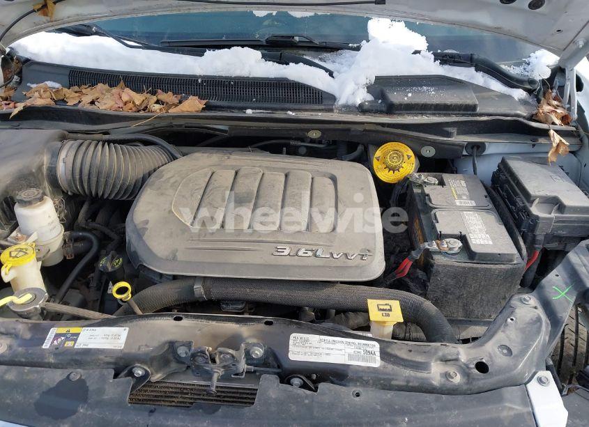 Photo 10 of 2016 Chrysler Town & COUNTRY TOURING (VIN 2C4RC1BG9GR120510)