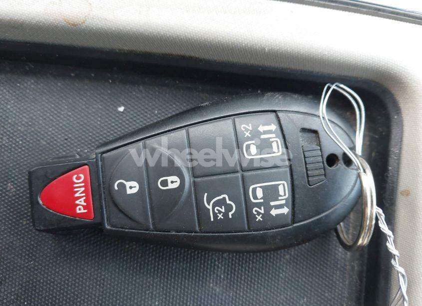 Photo 11 of 2016 Chrysler Town & COUNTRY TOURING (VIN 2C4RC1BG9GR120510)