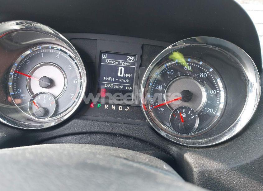 Photo 7 of 2016 Chrysler Town & COUNTRY TOURING (VIN 2C4RC1BG9GR120510)