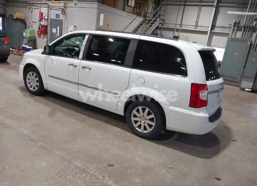 Photo 3 of 2016 Chrysler Town & COUNTRY TOURING (VIN 2C4RC1BG9GR120684)