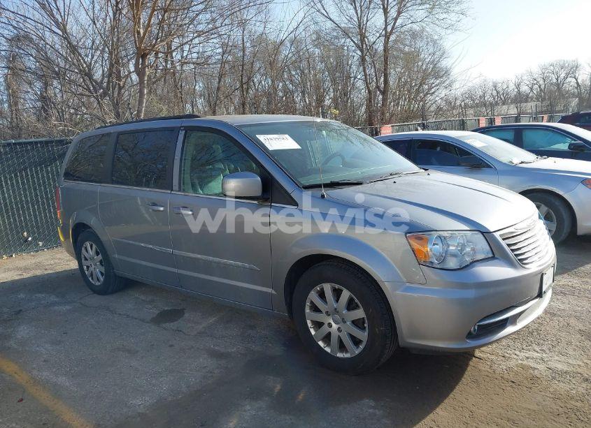 Photo 13 of 2016 Chrysler Town & COUNTRY TOURING (VIN 2C4RC1BG9GR157184)