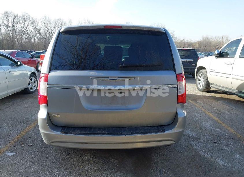 Photo 16 of 2016 Chrysler Town & COUNTRY TOURING (VIN 2C4RC1BG9GR157184)