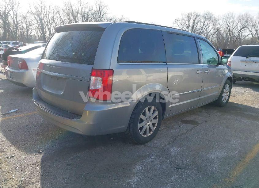 Photo 4 of 2016 Chrysler Town & COUNTRY TOURING (VIN 2C4RC1BG9GR157184)