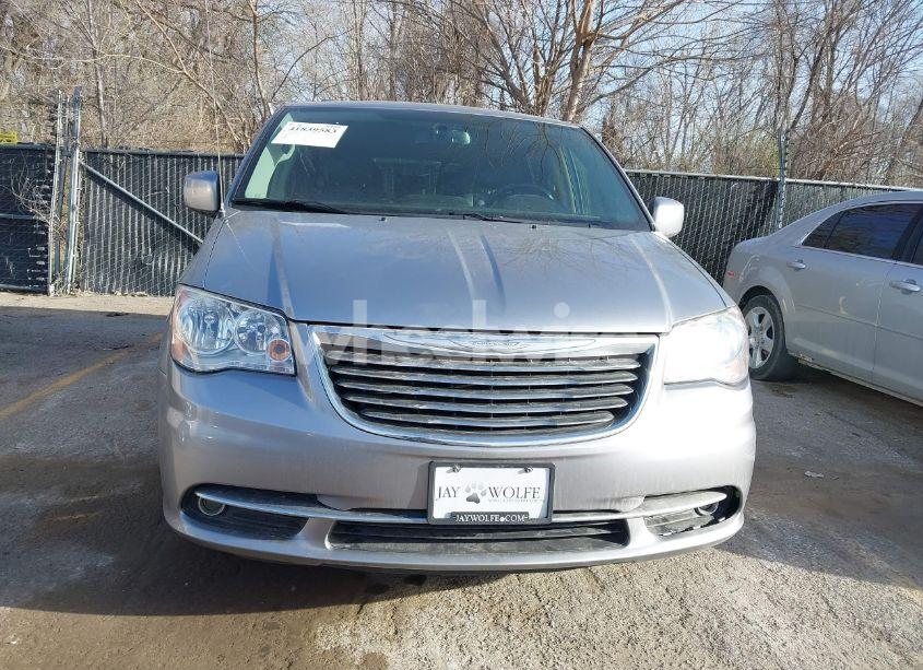 Photo 6 of 2016 Chrysler Town & COUNTRY TOURING (VIN 2C4RC1BG9GR157184)