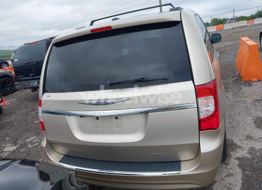 Photo 16 of 2016 Chrysler Town & COUNTRY TOURING (VIN 2C4RC1BG9GR164958)