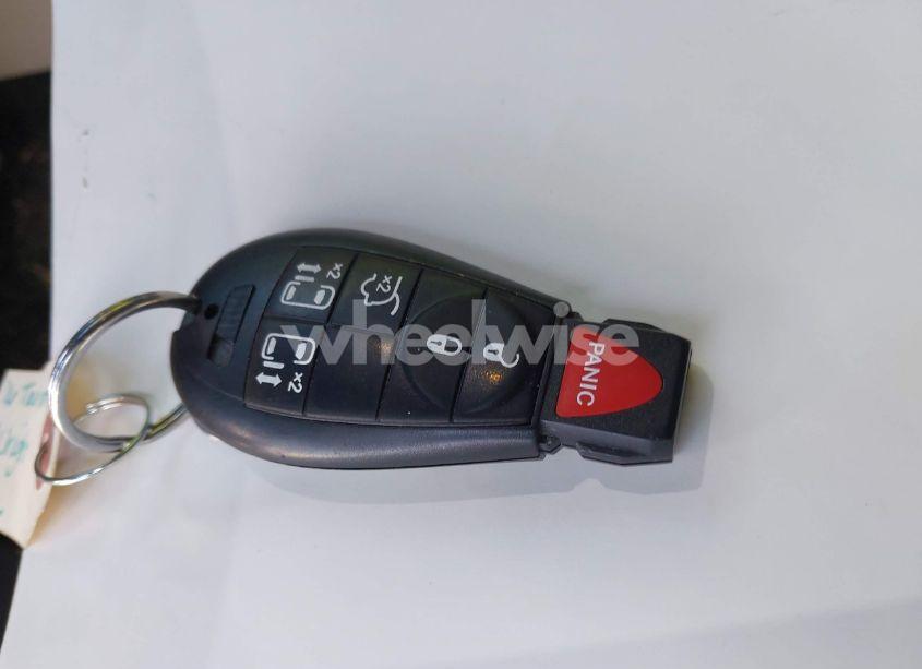 Photo 11 of 2016 Chrysler Town & COUNTRY TOURING (VIN 2C4RC1BG9GR165298)