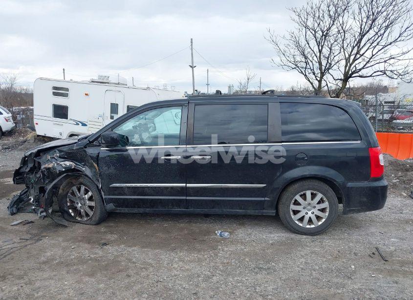 Photo 14 of 2016 Chrysler Town & COUNTRY TOURING (VIN 2C4RC1BG9GR166628)