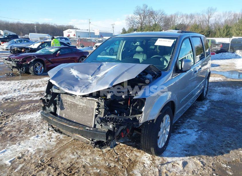 Photo 6 of 2016 Chrysler Town & COUNTRY TOURING (VIN 2C4RC1BG9GR186944)