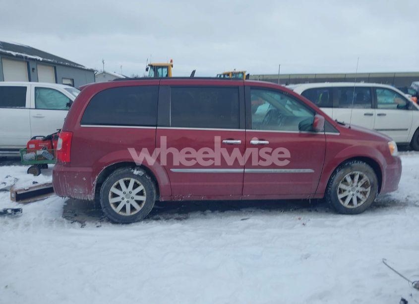 Photo 13 of 2016 Chrysler Town & COUNTRY TOURING (VIN 2C4RC1BG9GR199435)