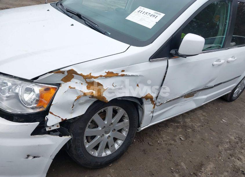 Photo 6 of 2016 Chrysler Town & COUNTRY TOURING (VIN 2C4RC1BG9GR212622)