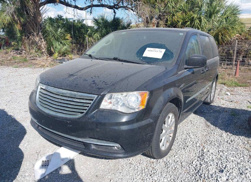 Photo 2 of 2016 Chrysler Town & COUNTRY TOURING (VIN 2C4RC1BG9GR213897)