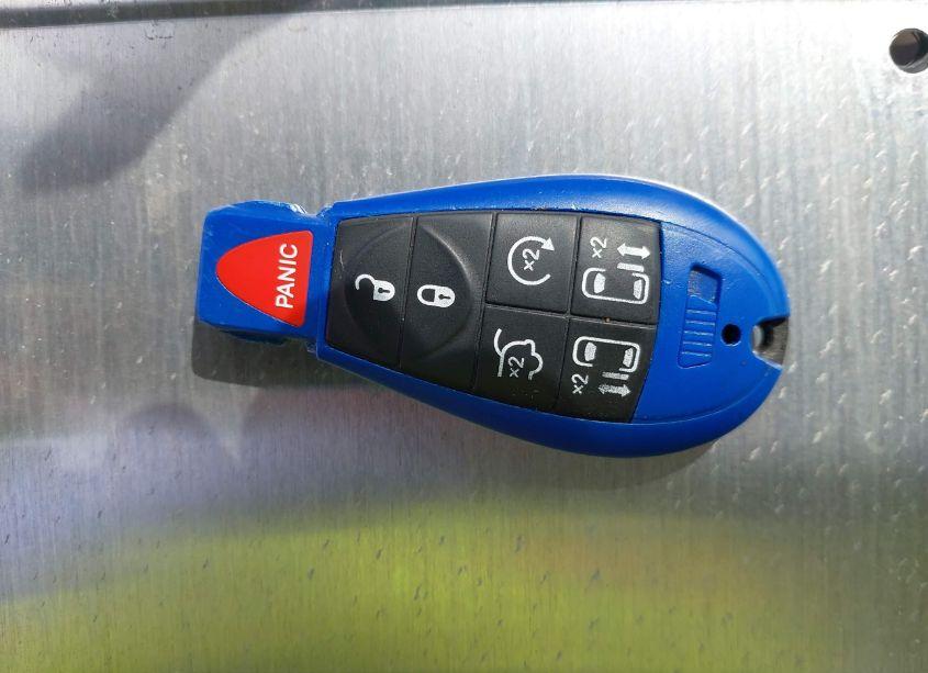 Photo 11 of 2016 Chrysler Town & COUNTRY TOURING (VIN 2C4RC1BG9GR252781)