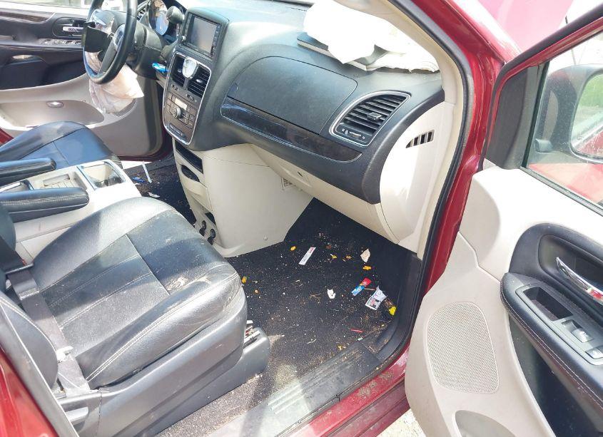 Photo 5 of 2016 Chrysler Town & COUNTRY TOURING (VIN 2C4RC1BG9GR252781)