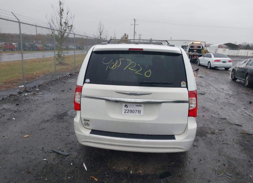 Photo 15 of 2016 Chrysler Town & COUNTRY TOURING (VIN 2C4RC1BG9GR281519)