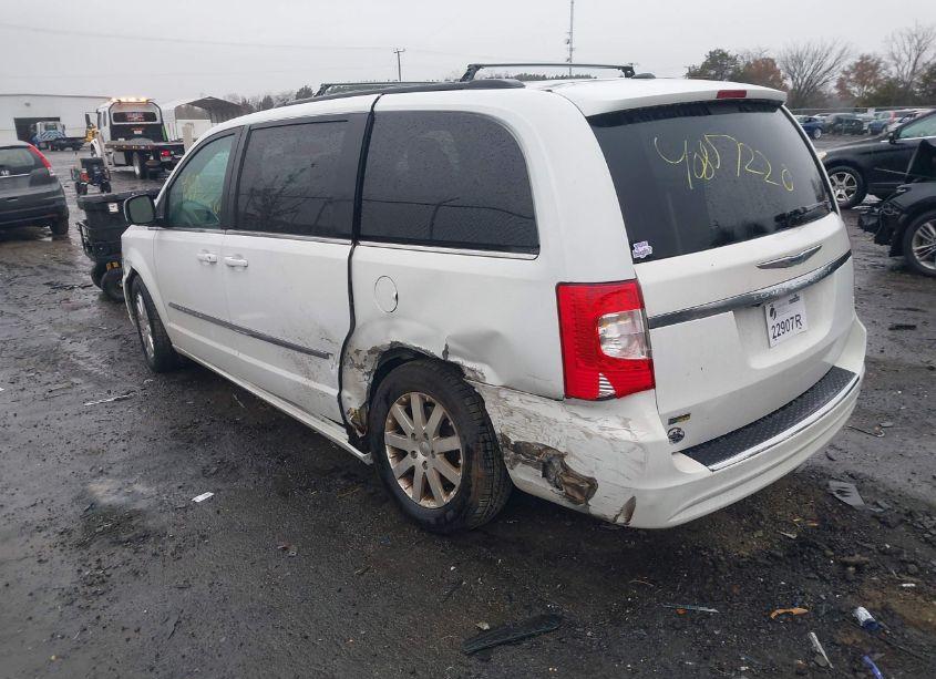 Photo 3 of 2016 Chrysler Town & COUNTRY TOURING (VIN 2C4RC1BG9GR281519)